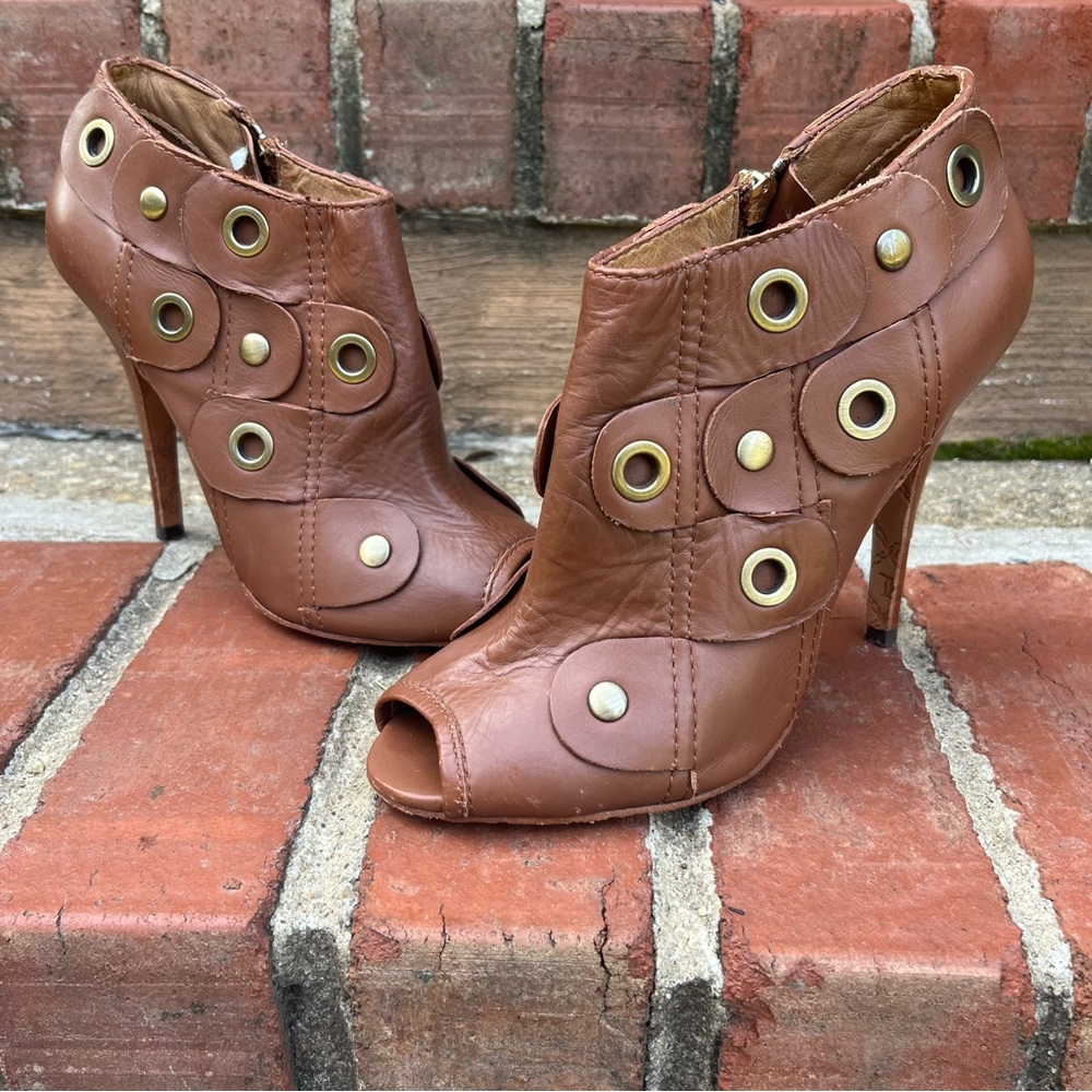 L.A.M.B. Tan Stiletto Heeled Open Toe Booties with Bronze Grommet Detail 7M